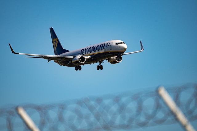 Opóźniony lot Ryanair: Czy warto skorzystać z pomocy profesjonalnej przy ubieganiu się o odszkodowanie za odwołany lot?